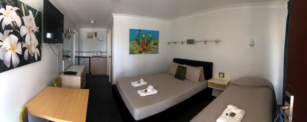 Carnarvon Gateway Motel Exterior foto